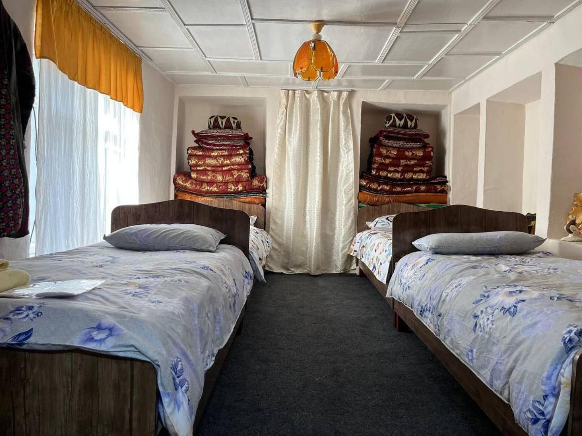 Tasmin Mexr Hostel Samarkand Bagian luar foto
