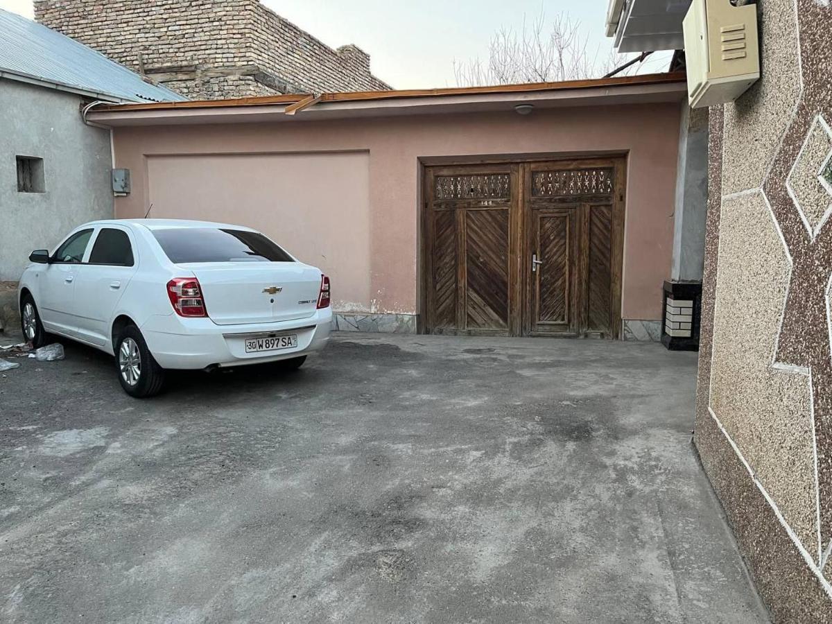 Tasmin Mexr Hostel Samarkand Bagian luar foto